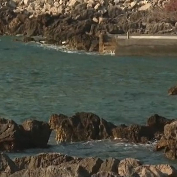 Ovo je skriveni raj Crne Gore: Plaža bez gužve, kafića i buke VIDEO