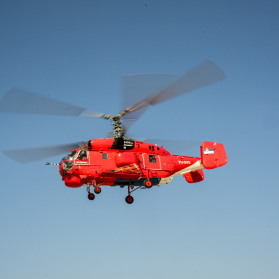 Srbija poslala rusku "zver" Crnoj Gori – nosi pet tona vode; Kamov Ka-32 gasiće požare FOTO