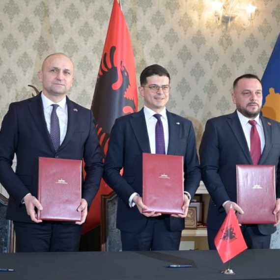 Sad je jasno zašto je stvoren vojni savez; RSE: Priština, Tirana i Zagreb planiraju kupovinu američkog oružja