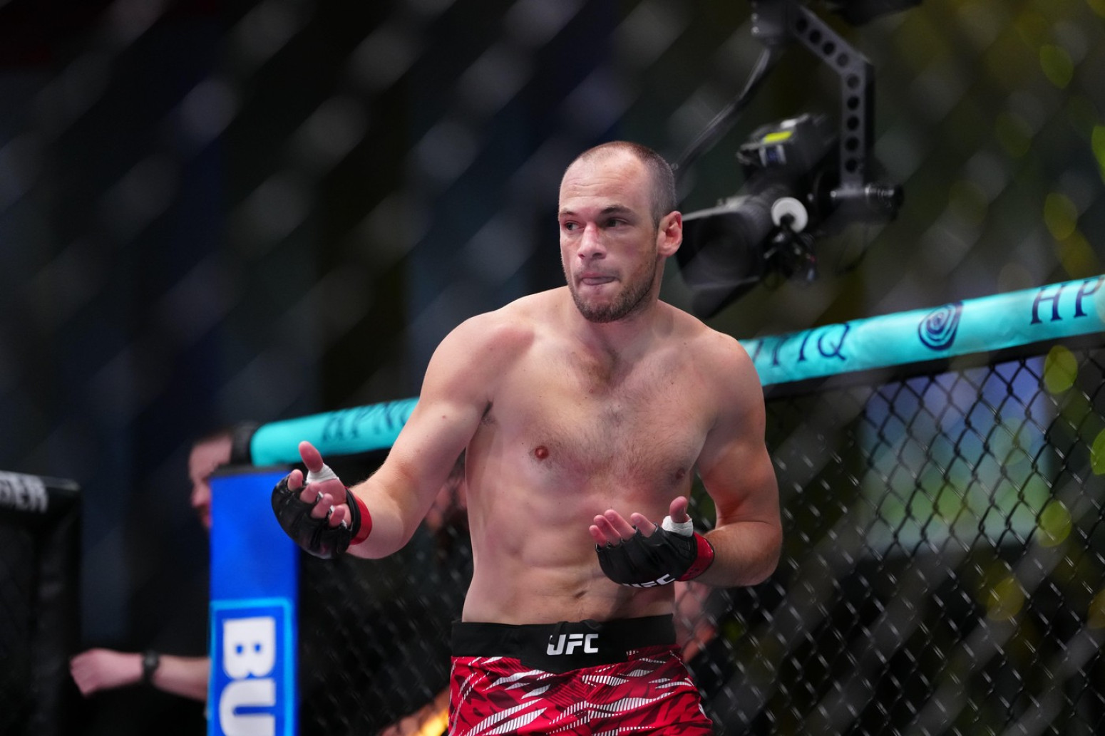 Ludnica pred UFC Beograd: Potpuni haos! Ovo ne sme da se zaboravi