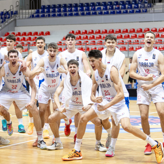 Srbija je u četvrtfinalu Evrobasketa!