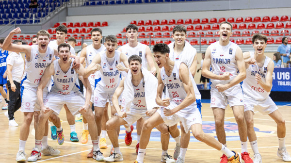 Srbija je u četvrtfinalu Evrobasketa!