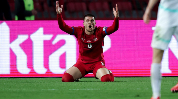 Novi problem za Srbiju: Povredio se Luka Jović
