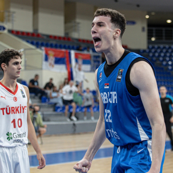 "Orlići" u polufinalu Evrobasketa! VIDEO