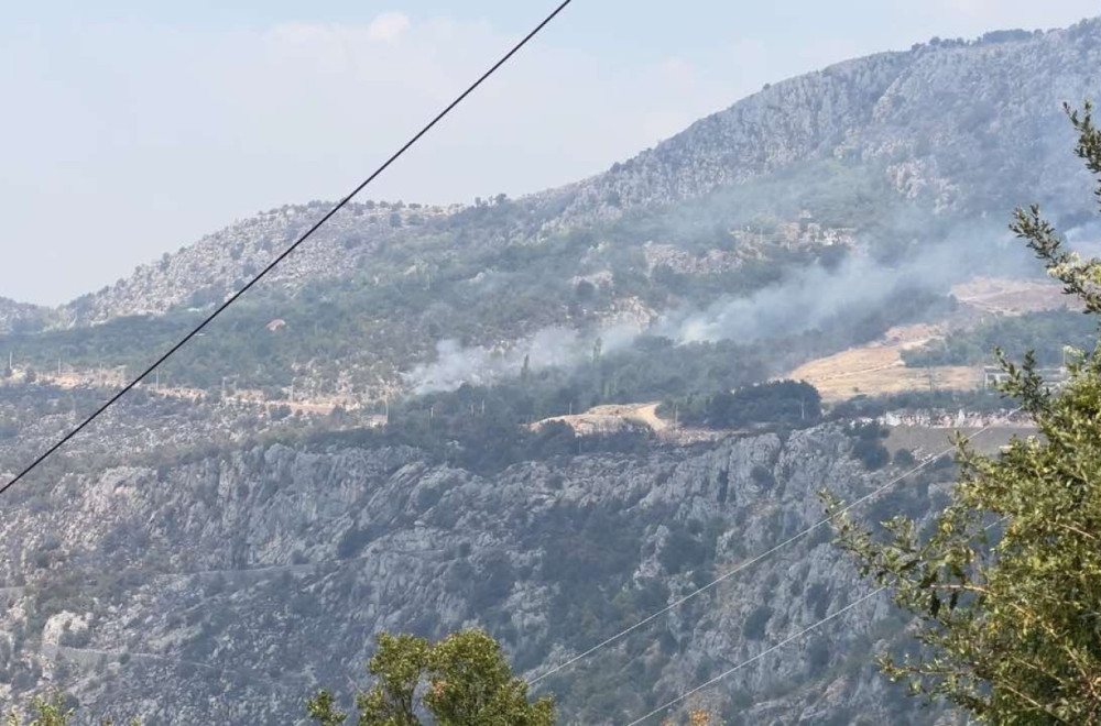 Besana noć iza crnogorskih vatrogasaca: Podgorica pod oblakom dima FOTO