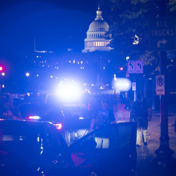 Secret service discovers suspicious structure in a tree: Direct view of Trump PHOTO