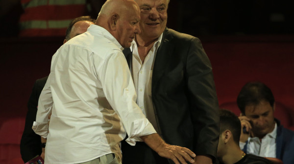 Preminuo Den Tana
