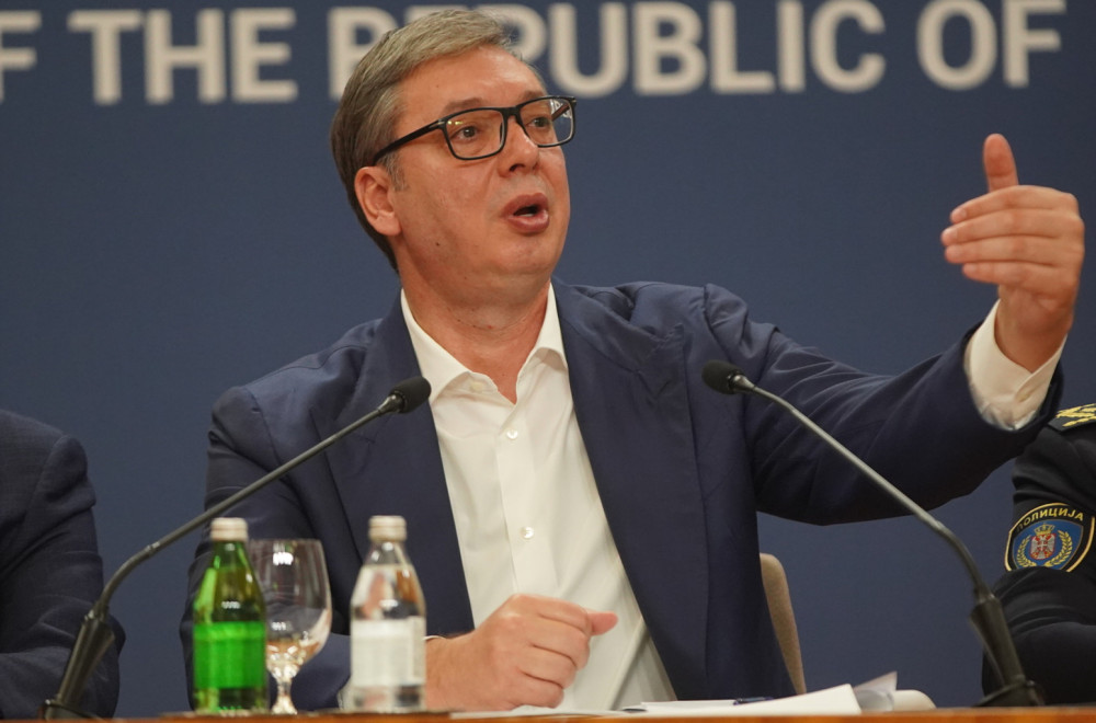 Vučić pozvao na razgovor još u februaru, rektor ostao nem – ali zato javnost bruji FOTO