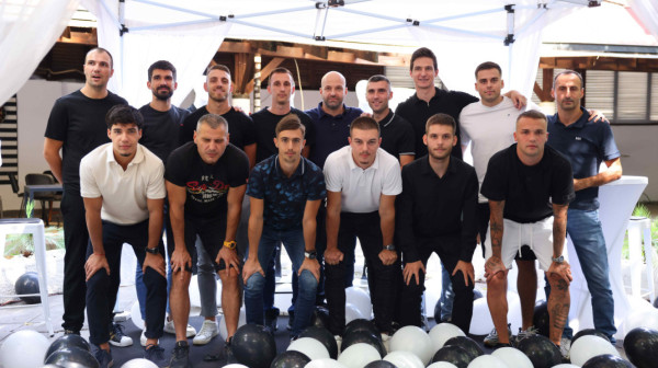 Partizan promovisao novi dres za početak sezone FOTO