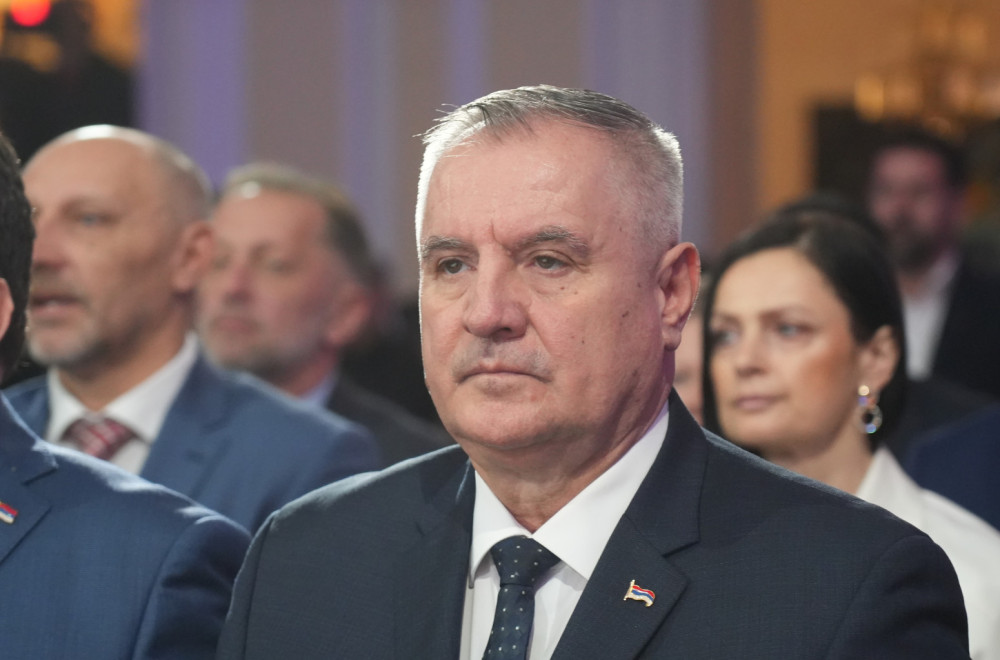 Poslanici Republike Srpske izglasali ostavku premijera Radovana Viškovića