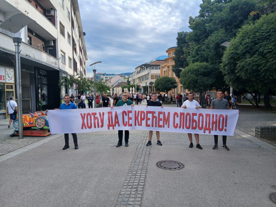 Građani ustali protiv blokada: Šabac, Loznica, Trgovište, Valjevo... FOTO/VIDEO