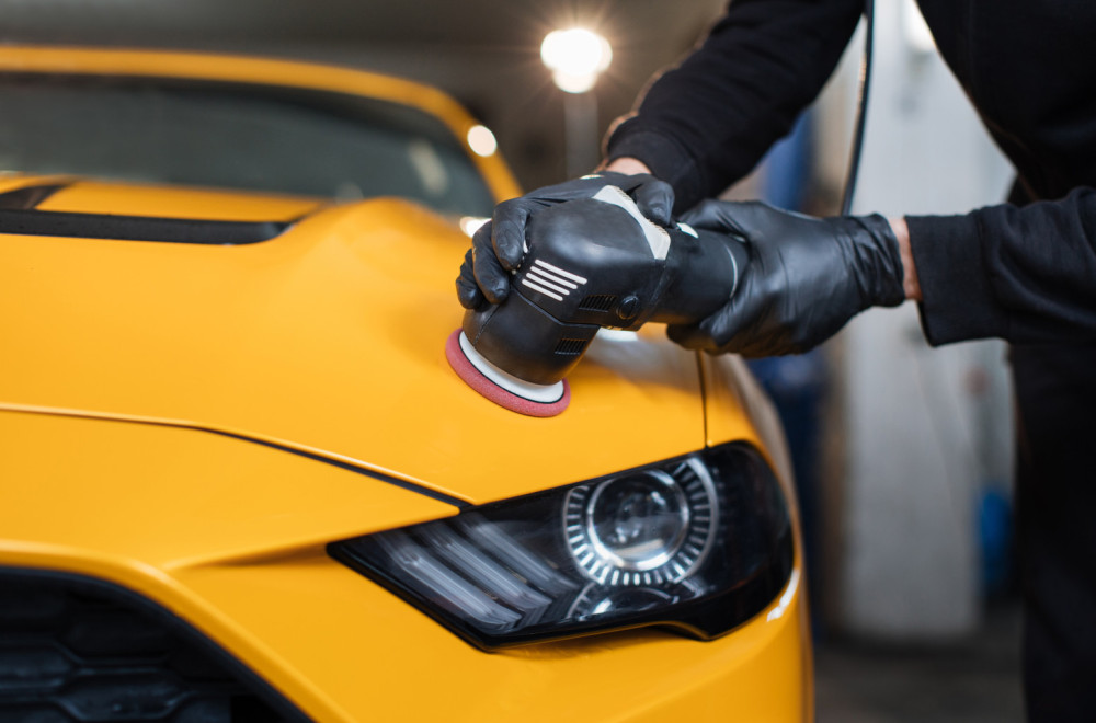 Poliranje automobila: Kako ukloniti ogrebotine, vratiti sjaj i zaštititi lak vozila