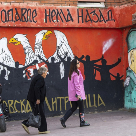 Novi udar na srpstvo: Prištini smeta i patrijarh Pavle, odbijen zahtev za oslikavanje murala