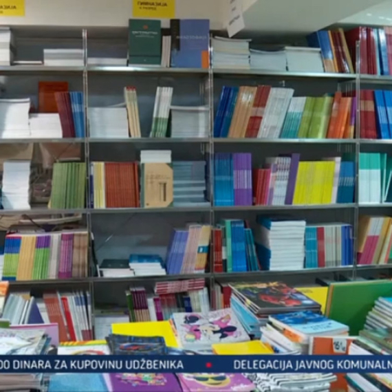 Besplatni udžbenici za niške osnovce VIDEO