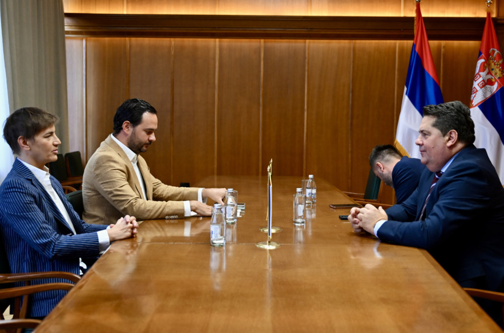 Razgovarali Brnabić i Stevandić; Zakazan treći Parlamentarni forum Srbija - Republika Srpska FOTO