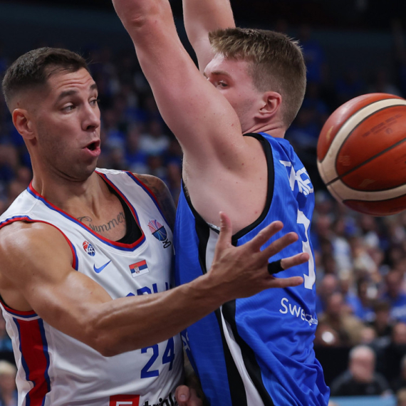 Jović: "Za nas je sledeća utakmica finale"; Petrušev: "To je bio zadatak trenera" VIDEO