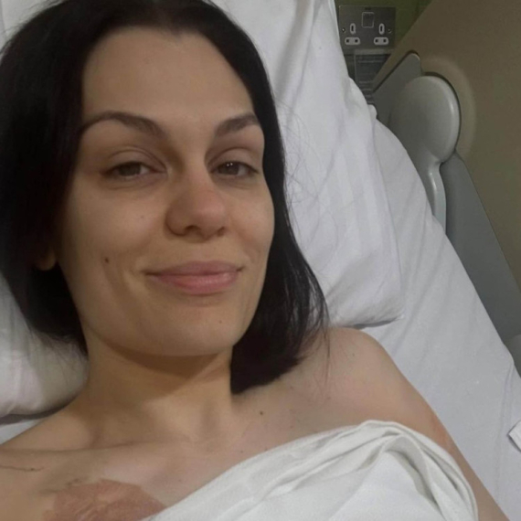 Džesi Džej završila u bolnici posle nezgode u automobilu