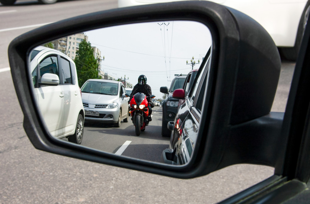 Kako se čita saobraćaj sa motocikla?