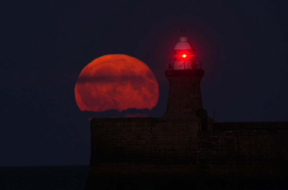 Krvavi Mesec nad Srbijom