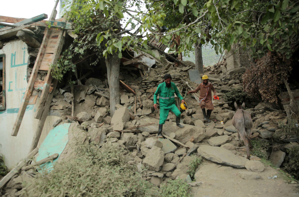Disaster: Death toll rises to 900; 3,000 injured PHOTO/VIDEO