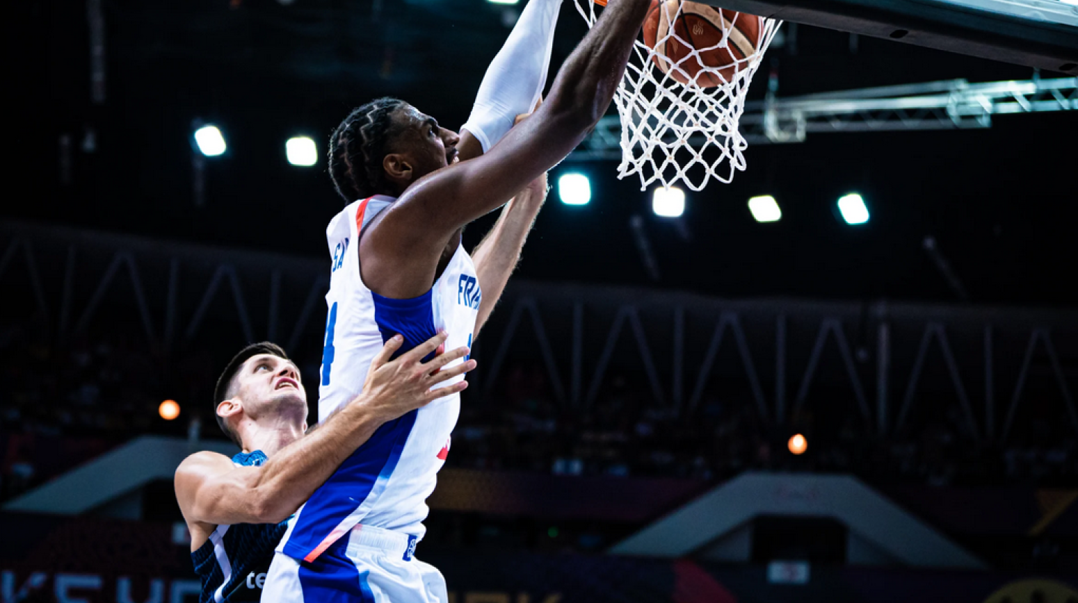 Veliki udarac za Francusku – ostala bez NBA centra do kraja Evrobasketa!