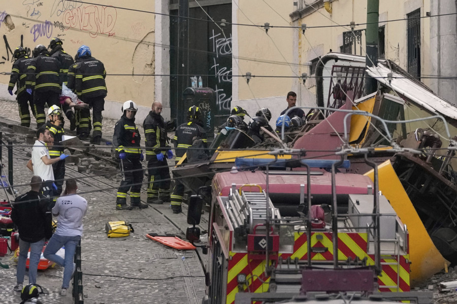 Funicular derailed and collapsed – 15 dead PHOTO/VIDEO