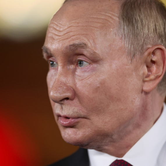 Putin: Ekonomija Rusije se polako stabilizuje