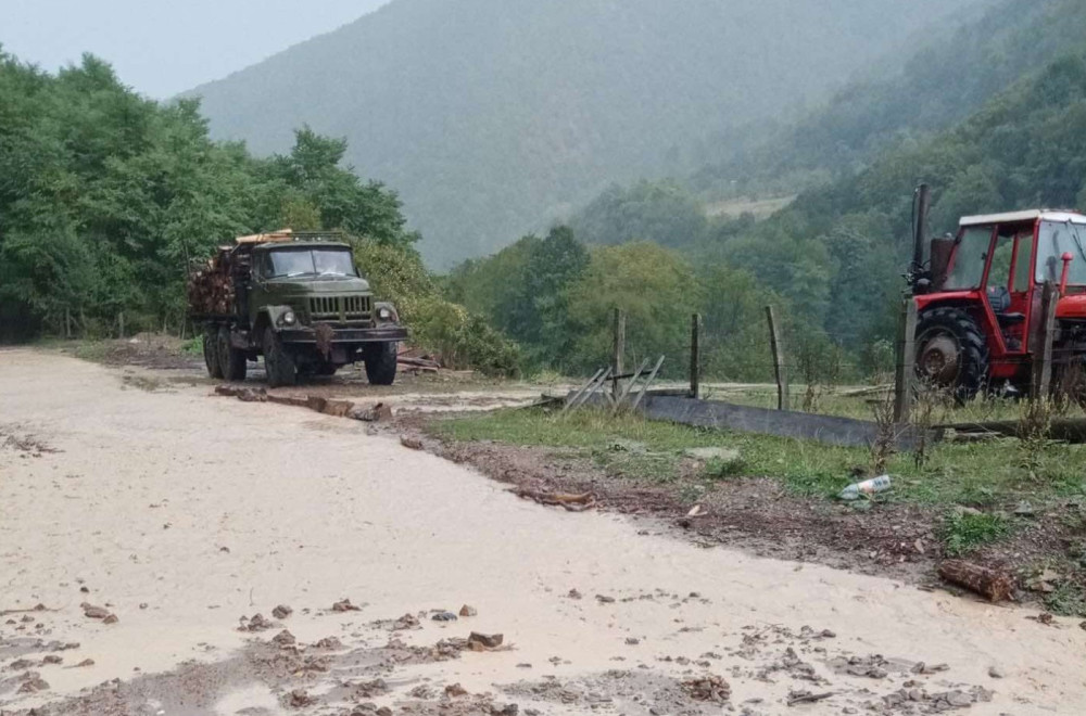 Jako olujno nevreme napravilo haos – uvodi se vanredna situacija u 9 mesnih zajednica