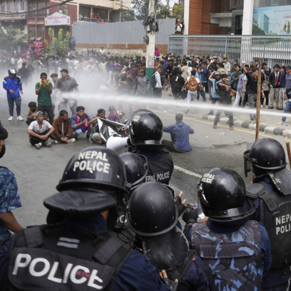 Izbili nasilni protesti u Nepalu; Ima mrtvih i povređenih VIDEO/FOTO