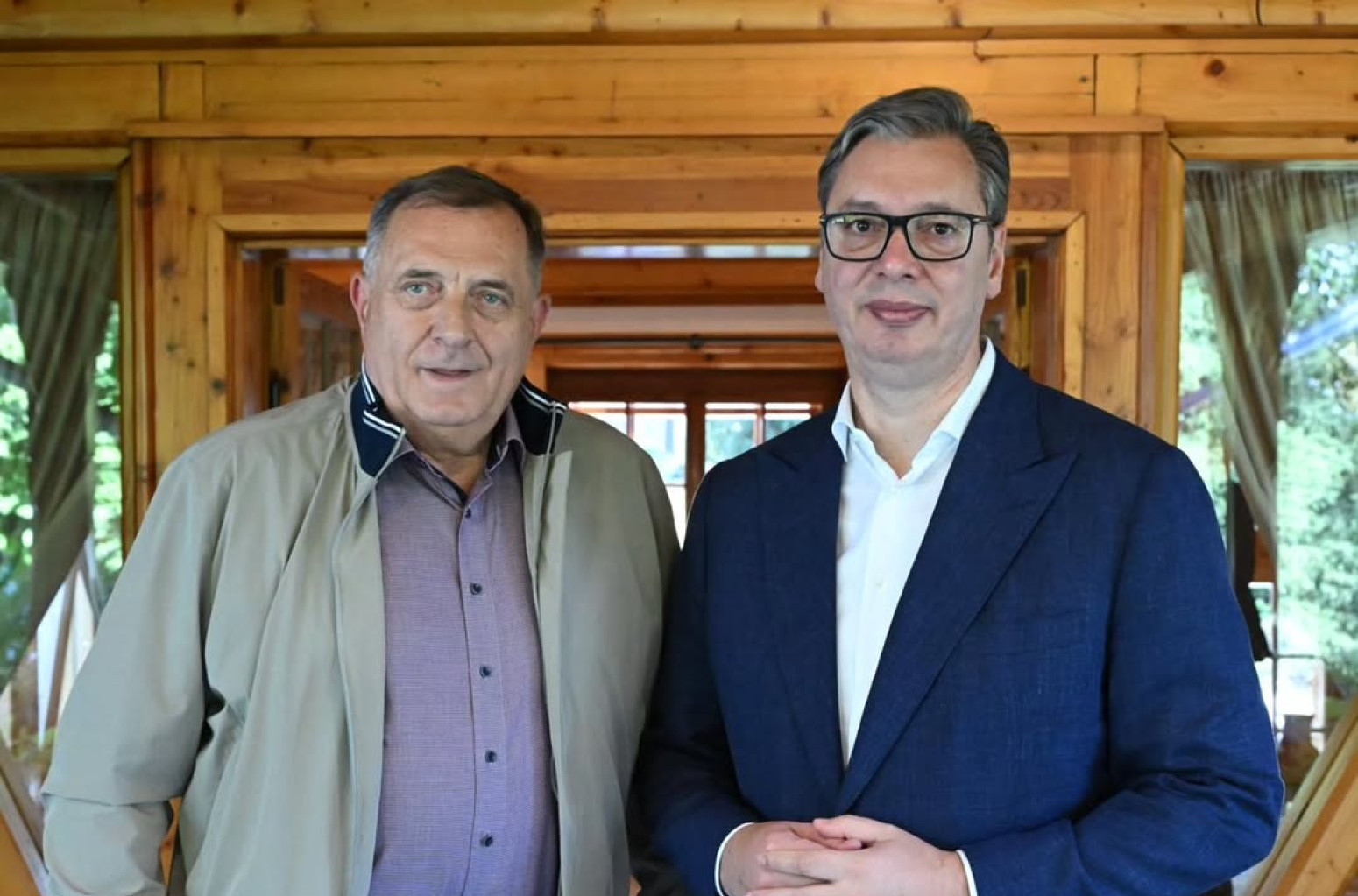 Vučić sa Dodikom: Bratski susret i razgovor o svim važnim regionalnim pitanjima FOTO