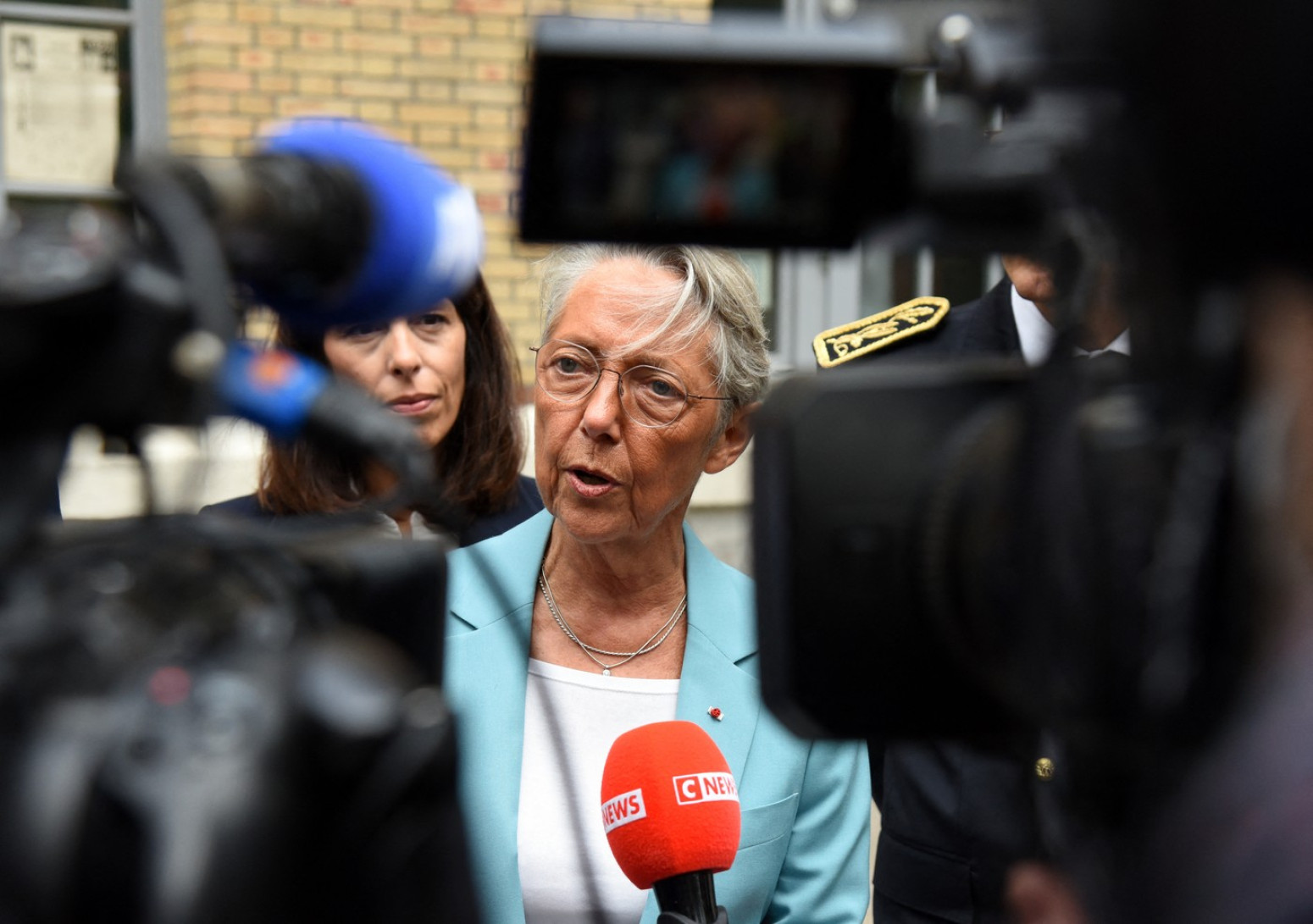 Poljubac smrti – ovo su svi Makronovi premijeri