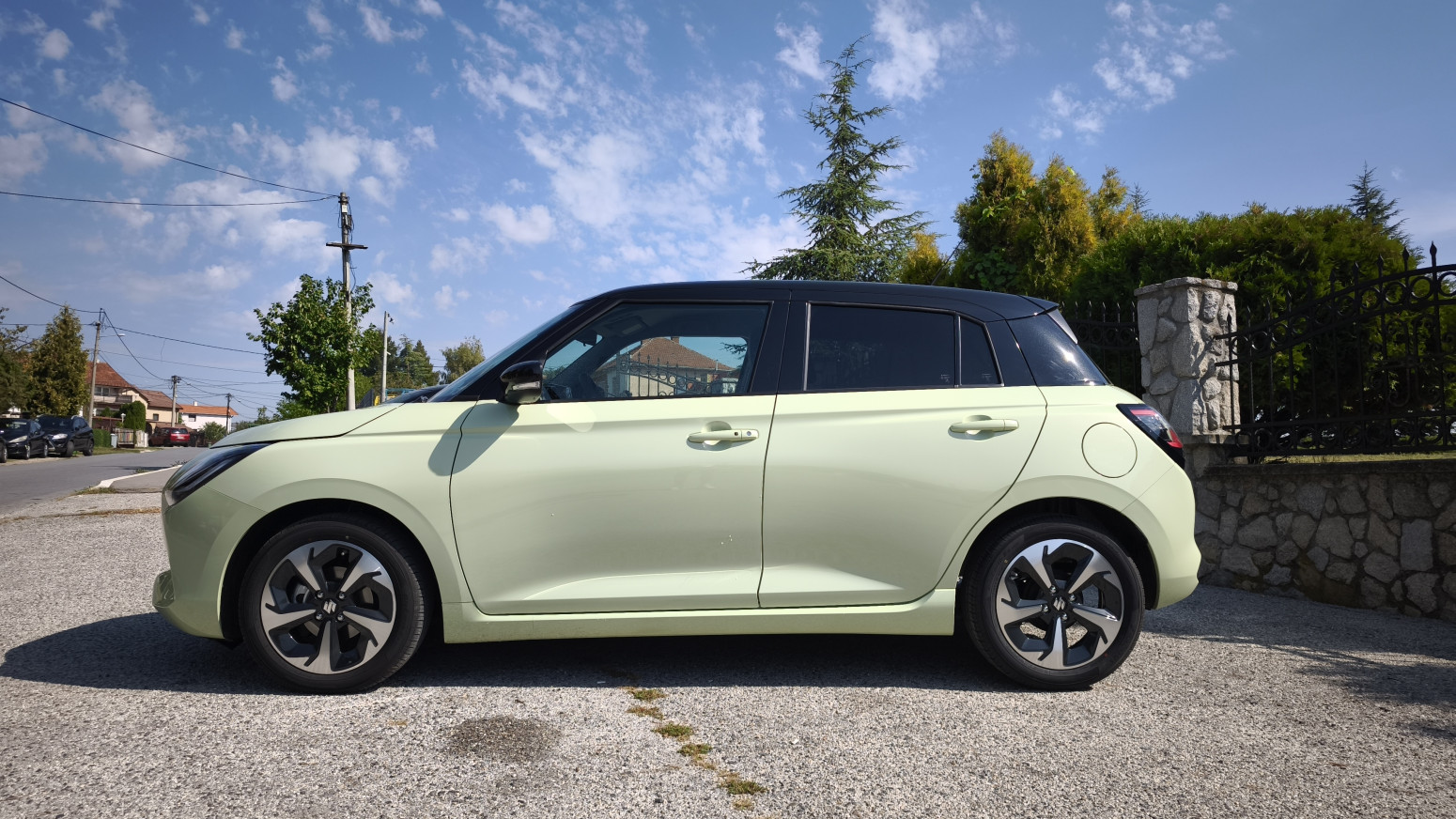 Vozili smo: Suzuki Swift 1.2 Hybrid – troši k