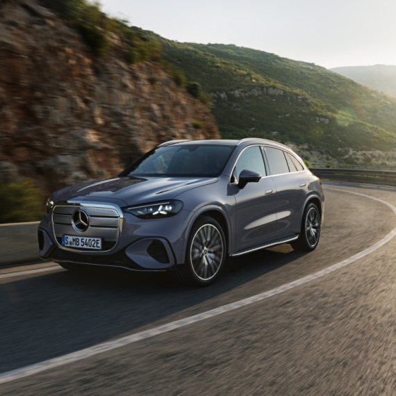 Ovo je novi Mercedes GLC: Ima ekran od jednog metra! FOTO