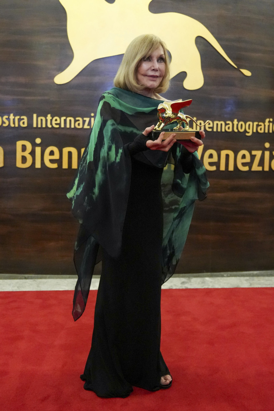 Kim Novak u panici zbog uloge, oplela po koleginici: Ne treba nam ona FOTO