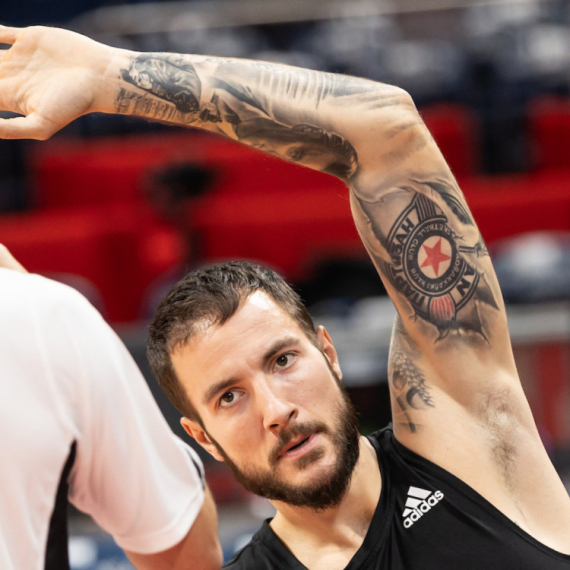 Da li je Lovernj ovim najavio povratak u Partizan? FOTO