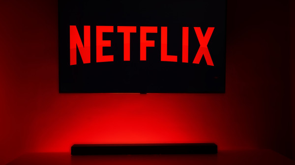 Nova serija ima samo tri epizode, a svi je gledaju: Jeziva istinita priča osvojila Netfliks VIDEO