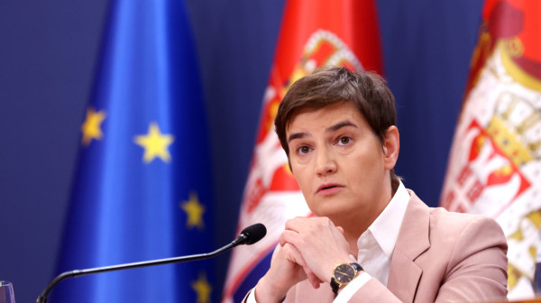 Brnabić udarila na Đokića: "I dalje se ne oglašava povodom pada UB na Šangajskoj listi. Otišao tetki po lek"
