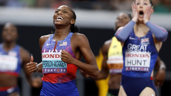 Amerikanka najbolja na 200 m, Bol odbranila zlato na 400 m sa preponama VIDEO