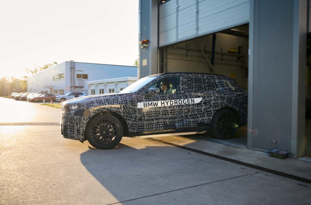 Stiže novi BMW X5: Hoćete benzin, dizel, hibrid, struju, vodonik? Sve može! FOTO