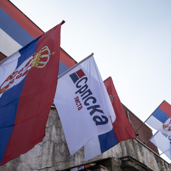 Srpska lista predala listu kandidata za poslanike na predstojećim izborima