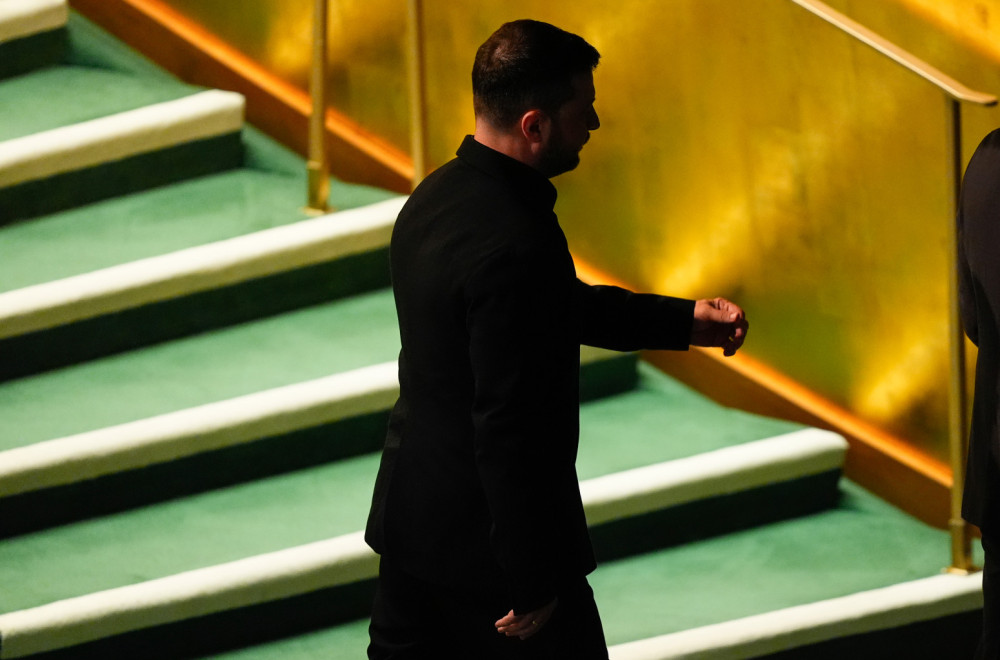 Shock: Zelensky "changes the course"; Giving up lost territories?