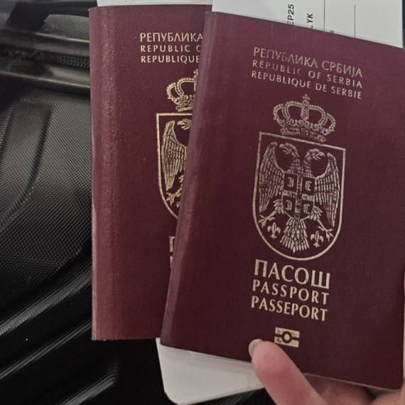 Da li vam se sviđa dizajn novog srpskog pasoša? Stupa na snagu od 1. jula FOTO/ANKETA