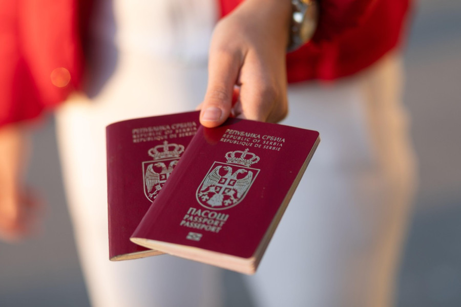 Seven-hour wait at passport control: Latest system glitch causes chaos for travelers