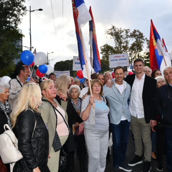 Mali sa građanima na skupu protiv blokada: Samo jedinstveni i okupljeni možemo čuvati stabilnost FOTO/VIDEO