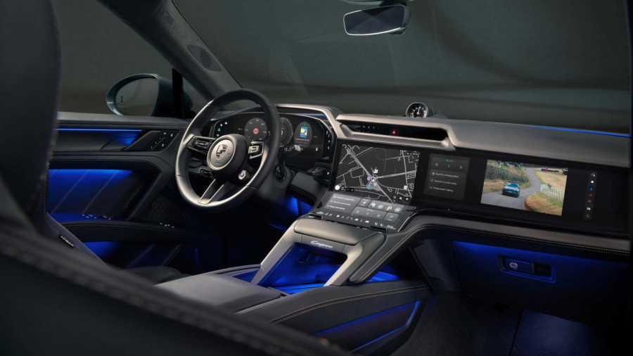 Da li je Porsche preterao sa ekranima? Ovako izgleda električni Cayenne iznutra FOTO