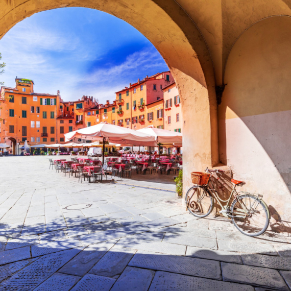Ovaj grad je italijanski skriveni dragulj: Turisti ga još uvek nisu otkrili FOTO