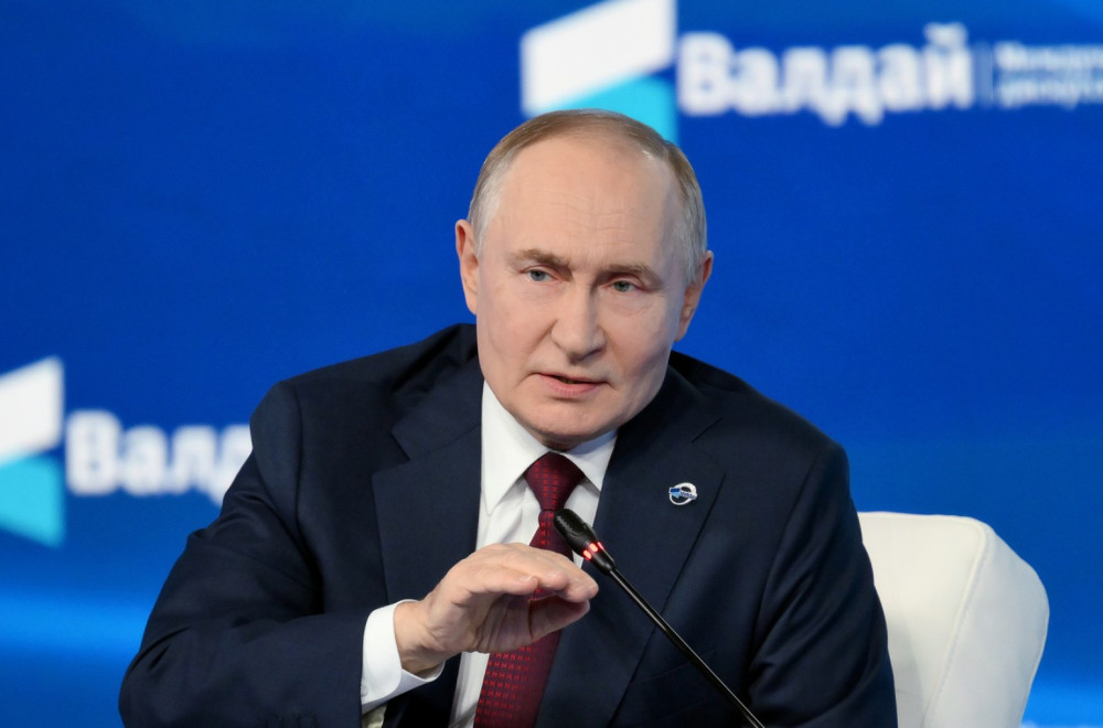 "Slažem se sa Vučićem"; Putin: U Srbiji pokušaj obojene revolucije FOTO