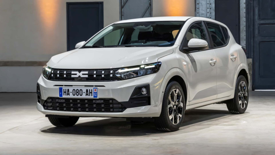 Najprodavaniji evropski auto postaje hibrid, uz redizajn i više opreme FOTO