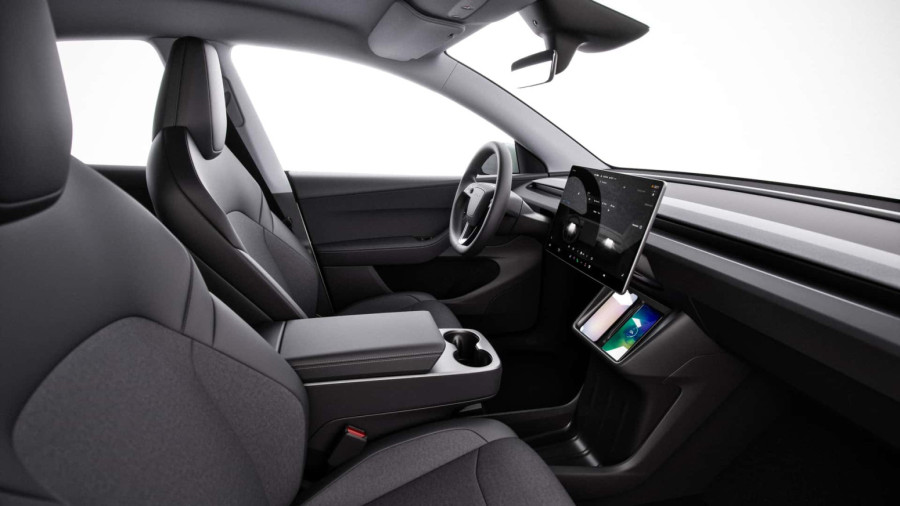 Debitovao najjeftiniji Tesla Model Y, evo kako izgleda FOTO