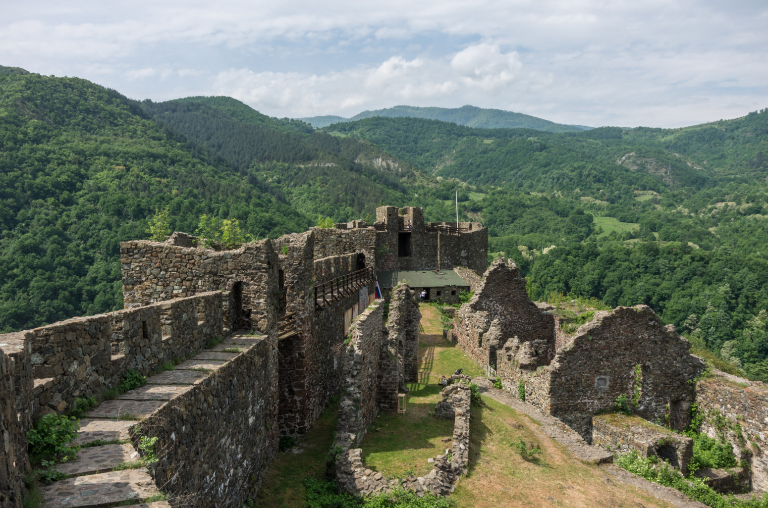 Ova srpska planina je neotkriveni raj: Divlji konji i netaknuta priroda ostavljaju bez daha FOTO